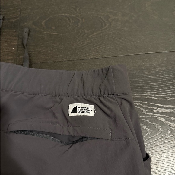 MEC Hiking Pants - Picture 3 of 5